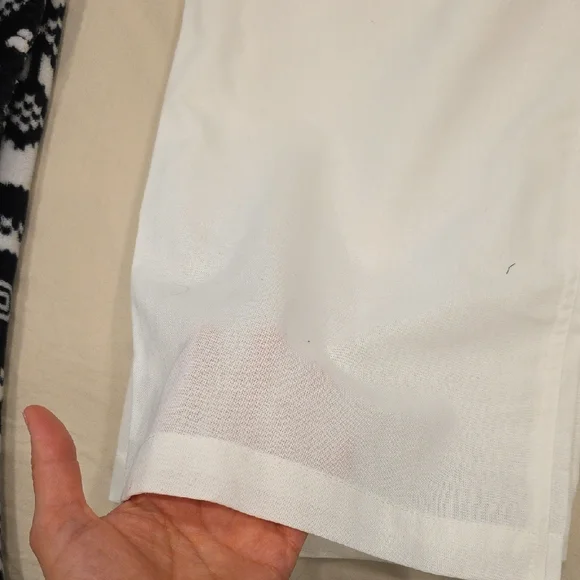 Stylish White Cargo Pants - Picture 2 of 4